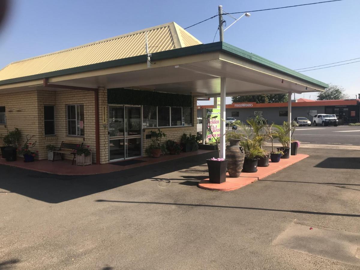 Golden West Motor Inn Miles Exterior foto